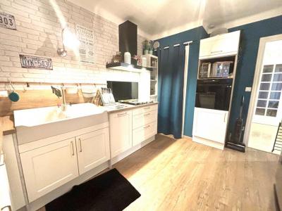 For sale Bron 4 rooms 88 m2 Rhone (69500) photo 0