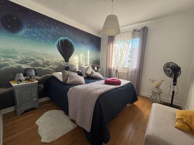 For sale Bron 4 rooms 88 m2 Rhone (69500) photo 4