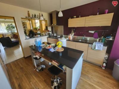 For sale Bourges 4 rooms 99 m2 Cher (18000) photo 0
