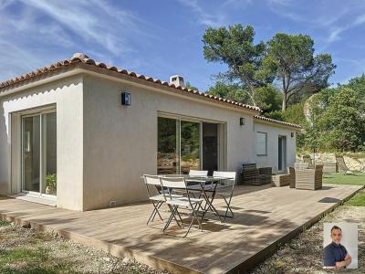 For sale Rocbaron 4 rooms 106 m2 Var (83136) photo 0
