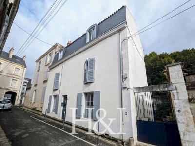 For sale Poitiers 6 rooms 185 m2 Vienne (86000) photo 0