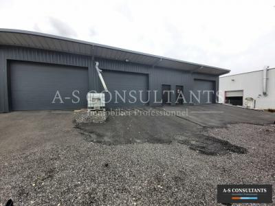 For rent Irigny 200 m2 Rhone (69540) photo 2