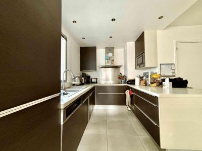 For sale Paris-19eme-arrondissement 4 rooms 115 m2 Paris (75019) photo 2