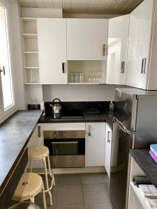 For rent Paris-19eme-arrondissement 2 rooms 45 m2 Paris (75019) photo 2