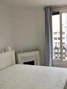 For rent Paris-19eme-arrondissement 2 rooms 45 m2 Paris (75019) photo 4