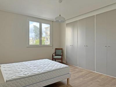 For rent Pau 3 rooms 74 m2 Pyrenees atlantiques (64000) photo 4