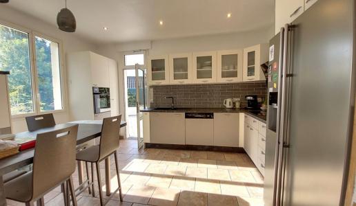 For sale Yerres 8 rooms 195 m2 Essonne (91330) photo 3