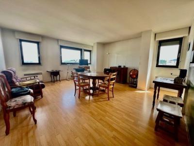 For sale Saint-etienne 2 rooms 58 m2 Loire (42000) photo 1