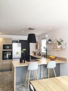 For rent Parthenay 4 rooms 89 m2 Deux sevres (79200) photo 0