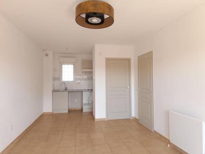 For rent Narbonne 2 rooms 38 m2 Aude (11100) photo 2
