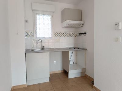 For rent Narbonne 2 rooms 38 m2 Aude (11100) photo 3