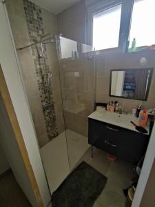 For rent Revel 3 rooms 92 m2 Haute garonne (31250) photo 3
