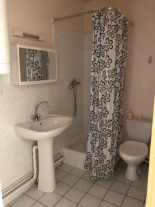 For rent Creusot 1 room 20 m2 Saone et loire (71200) photo 2