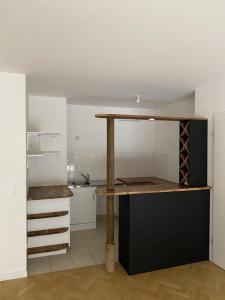 For rent Colombes 4 rooms 77 m2 Hauts de Seine (92700) photo 1
