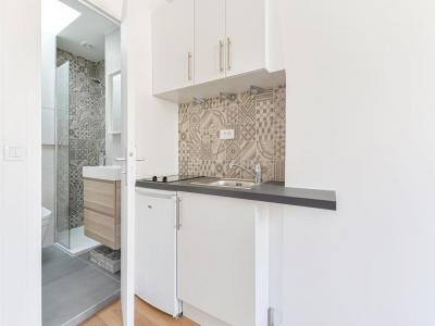 For rent Paris-18eme-arrondissement 1 room 18 m2 Paris (75018) photo 2