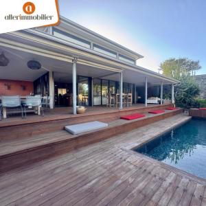 Louer Maison Saint-gilles-les-bains 3700 euros