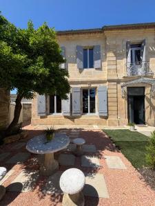 For sale Ludon-medoc 8 rooms 190 m2 Gironde (33290) photo 0
