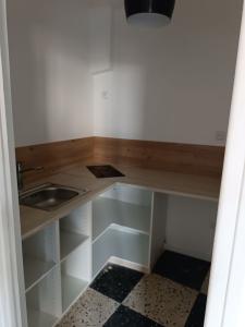 For sale 2 rooms 41 m2 Herault (34530) photo 4