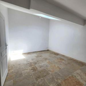 Louer Appartement Marseille-15eme-arrondissement 1000 euros