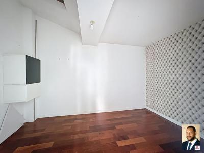 For sale Lilas 3 rooms 70 m2 Seine saint denis (93260) photo 3
