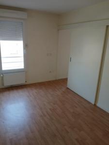For rent Donjon 2 rooms 48 m2 Allier (03130) photo 2