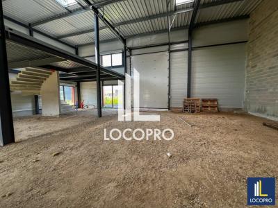 For rent Taillades 252 m2 Vaucluse (84300) photo 1