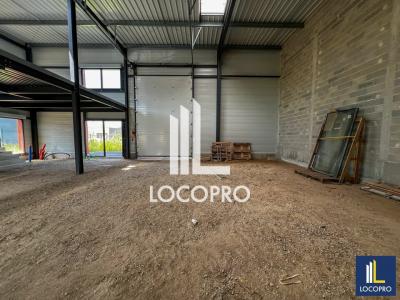 For rent Taillades 252 m2 Vaucluse (84300) photo 2