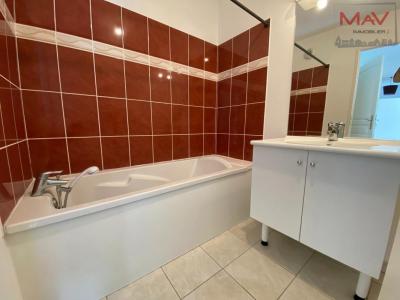 Louer Appartement Marcq-en-baroeul 923 euros
