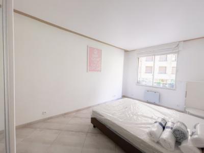 Louer Appartement 71 m2 Paris-16eme-arrondissement
