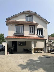 Annonce Vente 9 pices Maison Feyzin 69