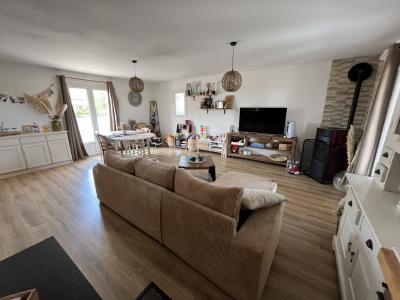 For sale 4 rooms 101 m2 Herault (34210) photo 3