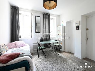 Louer Appartement 19 m2 Courbevoie