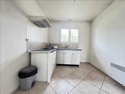 For rent Saint-medard-en-jalles 3 rooms 68 m2 Gironde (33160) photo 3