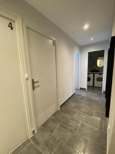 For rent Bron 7 rooms 105 m2 Rhone (69500) photo 4