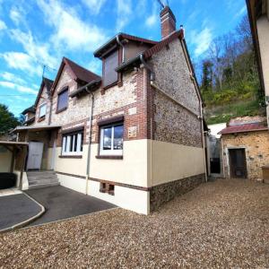 For sale Mesnil-sur-l'estree 5 rooms 109 m2 Eure (27650) photo 2