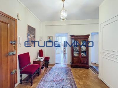For sale Lille 4 rooms 88 m2 Nord (59000) photo 2
