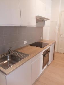 For rent Lyon-9eme-arrondissement 2 rooms 28 m2 Rhone (69009) photo 1