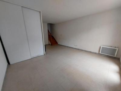 Acheter Appartement 68 m2 Saint-genies-de-comolas