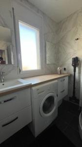 For sale Compiegne 4 rooms 64 m2 Oise (60200) photo 3
