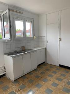 For sale Roubaix 3 rooms 59 m2 Nord (59100) photo 2