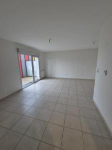 For rent Saint-vallier 2 rooms 52 m2 Saone et loire (71230) photo 0