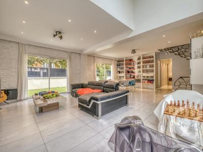 For sale Fontenay-sous-bois 7 rooms 174 m2 Val de Marne (94120) photo 1