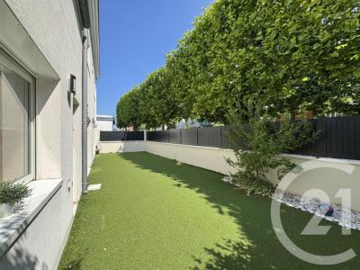 For sale Fontenay-sous-bois 7 rooms 174 m2 Val de Marne (94120) photo 2