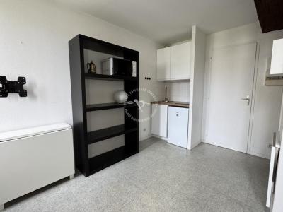 For rent Nantes 1 room 15 m2 Loire atlantique (44000) photo 1