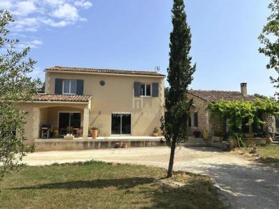 For sale Eyragues 7 rooms 250 m2 Bouches du Rhone (13630) photo 2
