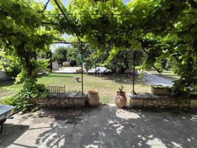 For sale Eyragues 7 rooms 250 m2 Bouches du Rhone (13630) photo 3