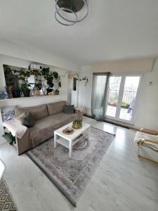 For sale Tourcoing 3 rooms 64 m2 Nord (59200) photo 1