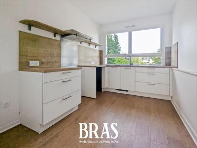 For sale Vannes 3 rooms 72 m2 Morbihan (56000) photo 2