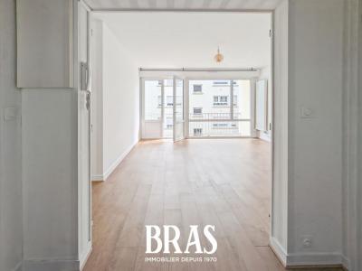 For sale Vannes 3 rooms 72 m2 Morbihan (56000) photo 3