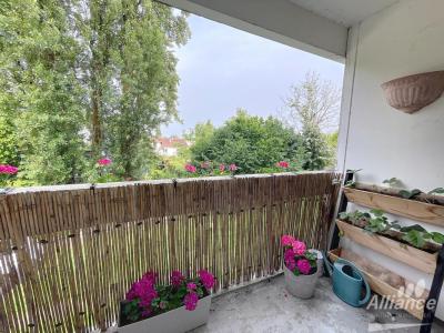 For sale Montbeliard 3 rooms 64 m2 Doubs (25200) photo 1